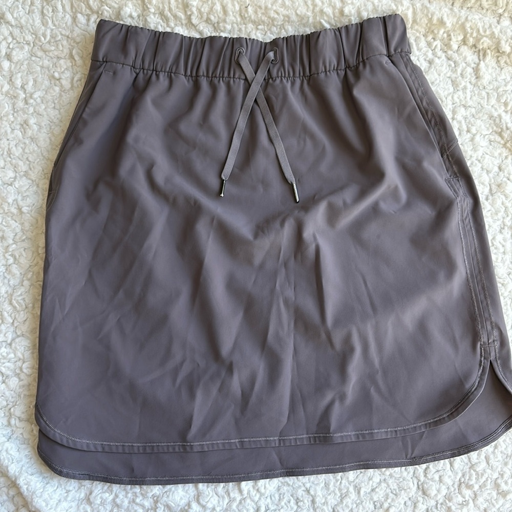 Lululemon skirt 10